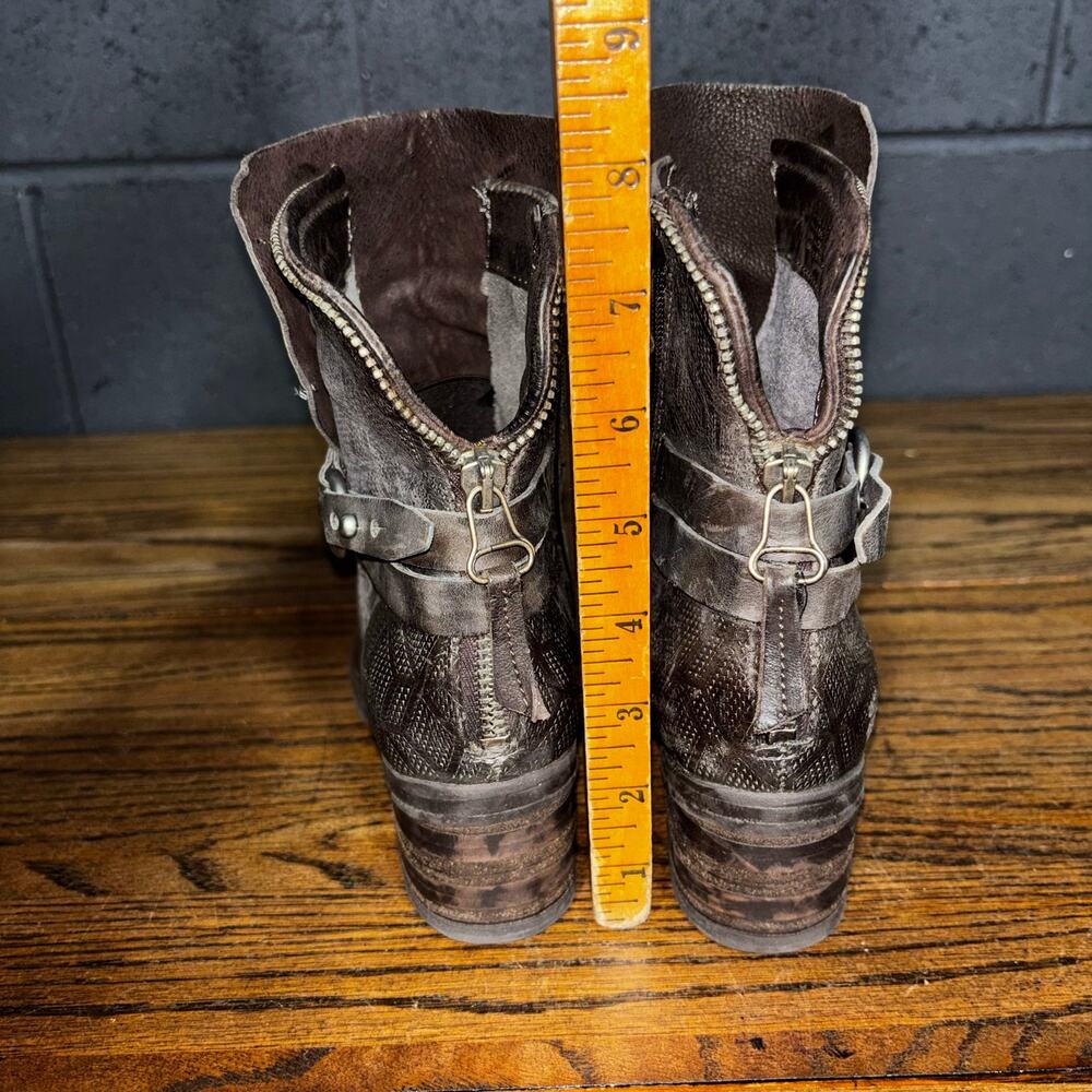 Miz Mooz Leather Ankle Boots Women’s 6 / EU 36 Gray Brown Distressed Moto - Picture 5 of 7